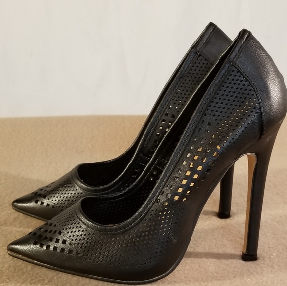 Isabella Rue Shoes - Brand New Izabella Rue Black Cut Out Pointed Toe H